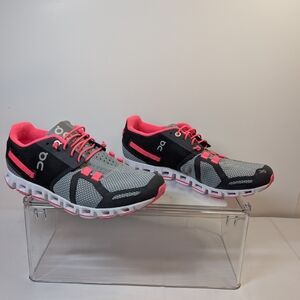 On Cloud Running Shoes 7.5 Women's Black and Neon Pink.